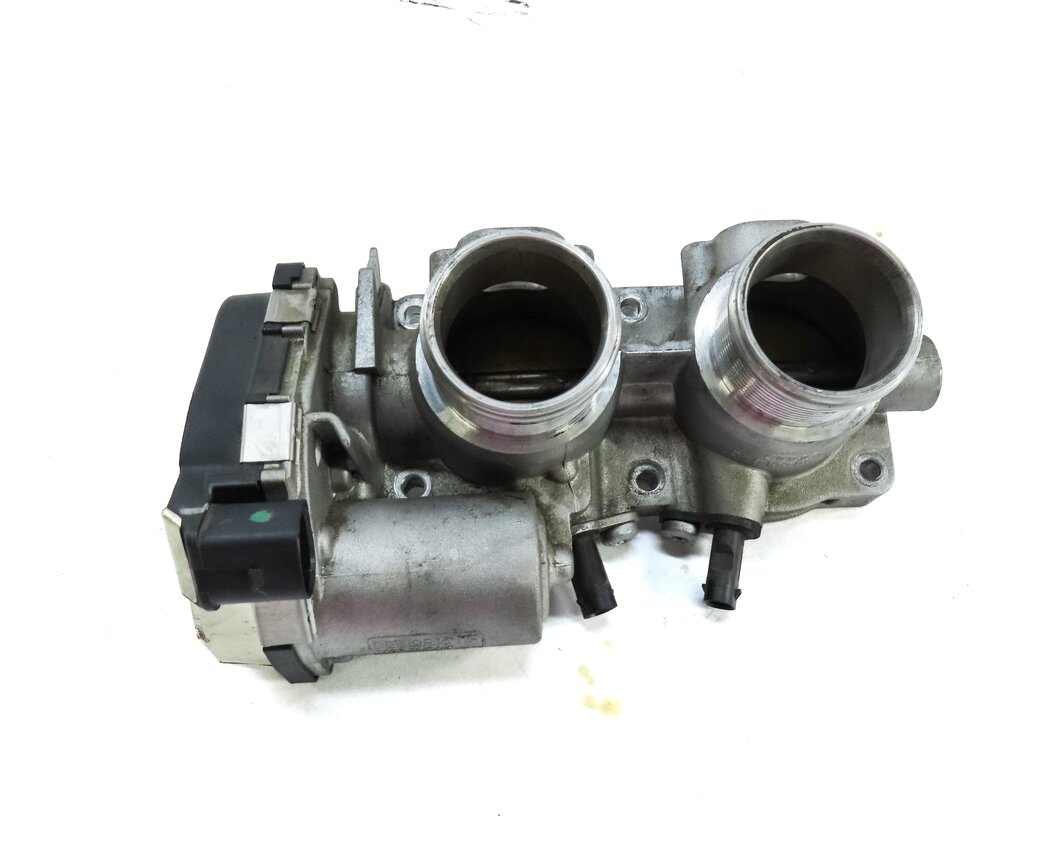 Thumbnail 2: 2013-2018 AUDI A8 S6 S7 S8 (C7 4G8 D4 4H) 4.0L V8 ENGINE - THROTTLE BODY