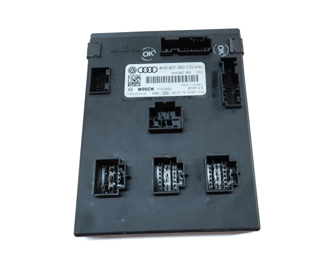 Thumbnail 4: 2014 AUDI A8 D4 4H SPEEDOMETER GATEWAY BODY ENGINE MODULE & KEY IMMOBILIZER SET