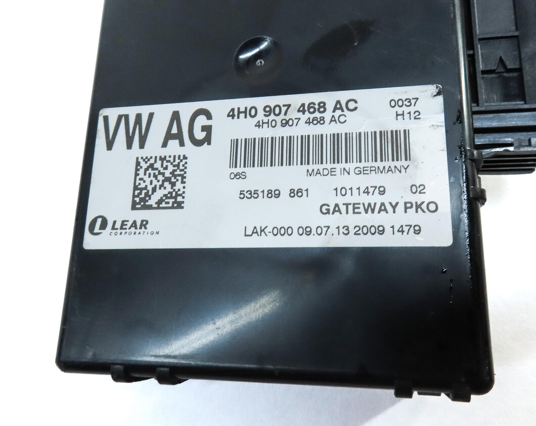 Thumbnail 7: 2014 AUDI A8 D4 4H SPEEDOMETER GATEWAY BODY ENGINE MODULE & KEY IMMOBILIZER SET