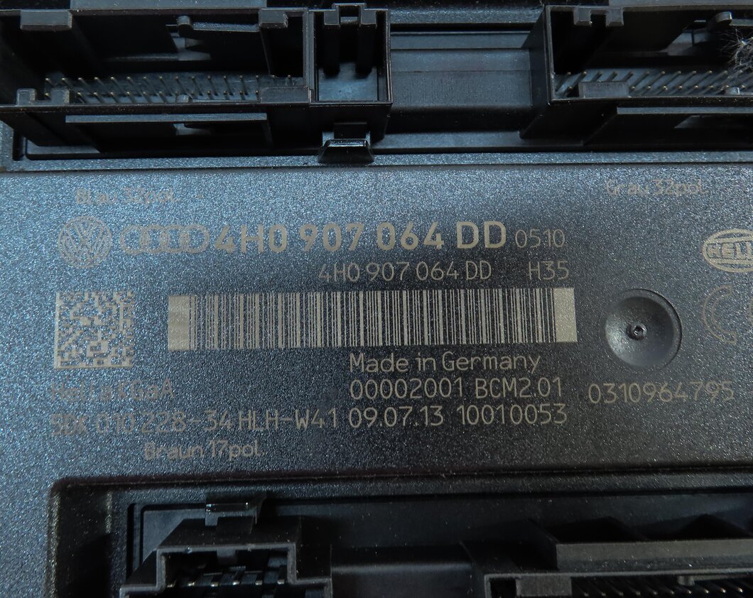 Thumbnail 9: 2014 AUDI A8 D4 4H SPEEDOMETER GATEWAY BODY ENGINE MODULE & KEY IMMOBILIZER SET
