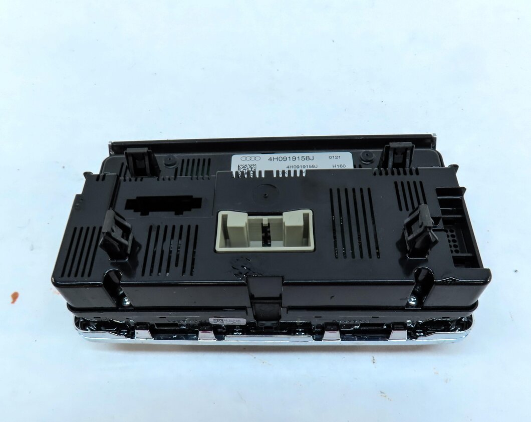 Thumbnail 5: 2011-2014 AUDI A8 S8 (D4 4H) REAR HEATER A/C TEMPERATURE CLIMATE CONTROL PANEL