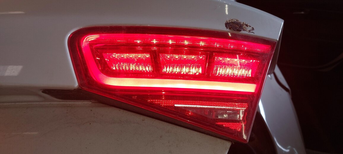 Thumbnail 2: 2011-2014 AUDI A8 S8 (D4 4H) RIGHT PASSENGER REAR TRUNK LED TAILLIGHT LIGHT LAMP
