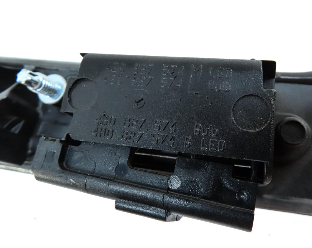 Thumbnail 6: 2014 AUDI A8 (D4 4H) REAR HATCH TRUNK HANDLE ASSEMBLY w/ LICENSE PLATE LIGHTS