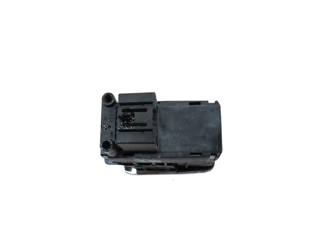 Thumbnail 5: 2014 AUDI A8 (D4 4H) EMERGENCY HILL E-BRAKE PARKING BRAKE SWITCH BUTTON