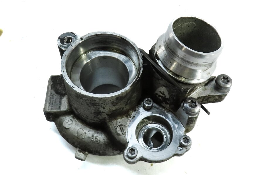 12-18 BMW 328i 428i 528i X3 X4 X5 Z4 2.0T N26 ENGINE TURBO TURBOCHARGER HOUSING