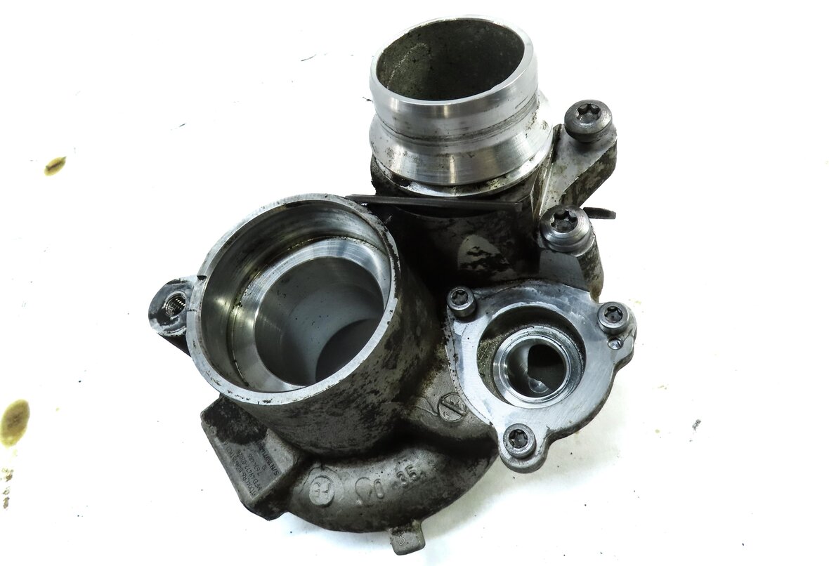 Thumbnail 3: 12-18 BMW 328i 428i 528i X3 X4 X5 Z4 2.0T N26 ENGINE TURBO TURBOCHARGER HOUSING