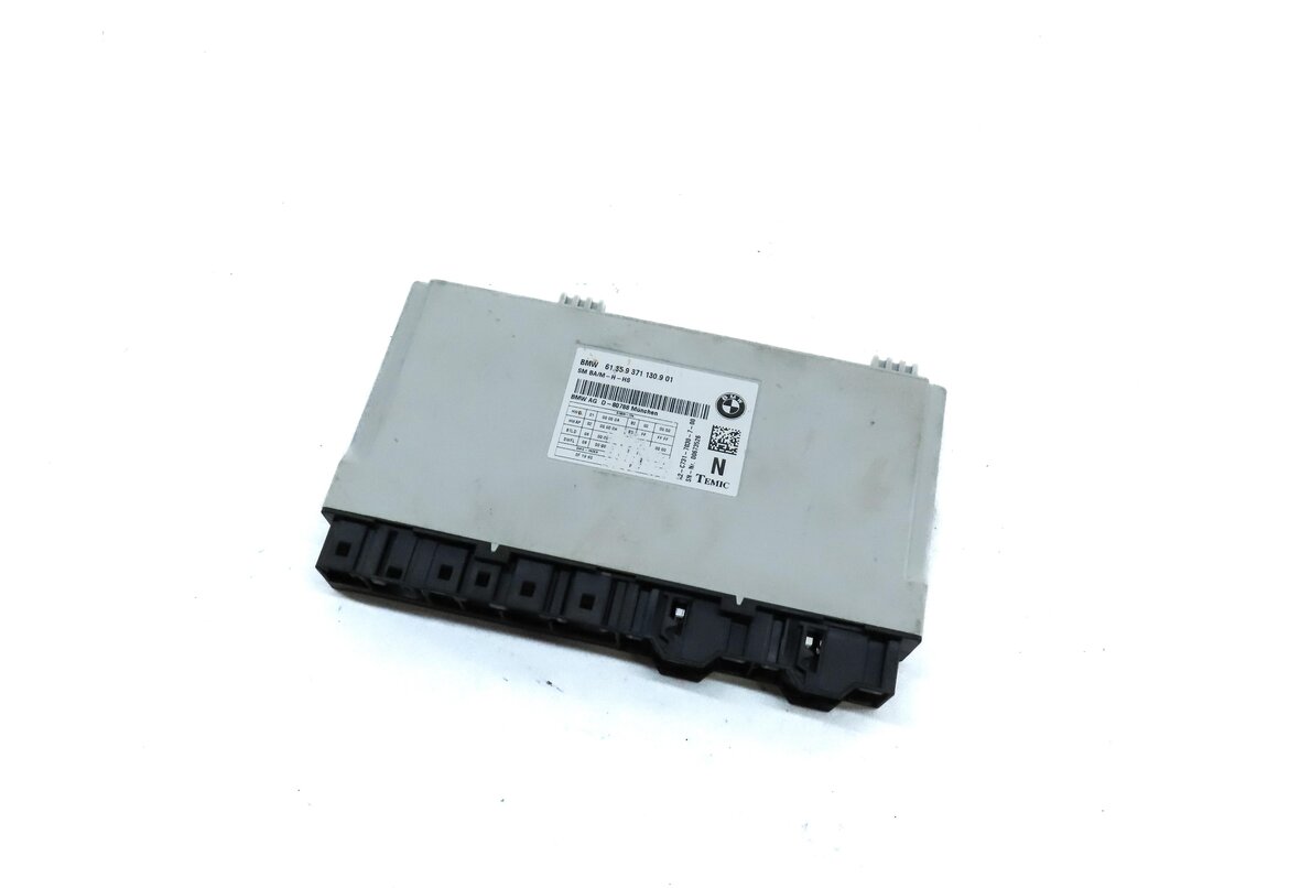 10-19 BMW 2 3 4 5 6 7 X (F22 F30 F32 F15 F16 F85 F86) HEATED SEAT CONTROL MODULE