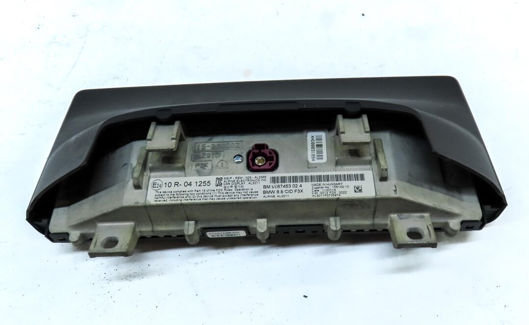 Thumbnail 7: 16-17 BMW 3 4 M3 M4 (F30 F32) FRONT INFORMATION NAVIGATION DISPLAY SCREEN (8.8")