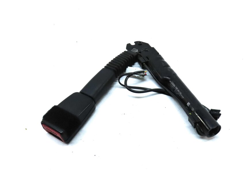 Thumbnail 2: 12-19 BMW 2 3 4 M3 (F22 F32 F33 F34 F36) FRONT RIGHT PASSENGER SEATBELT RECEIVER