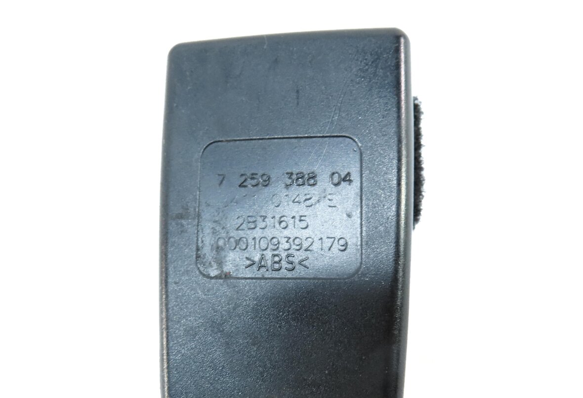 Thumbnail 6: 12-19 BMW 2 3 4 M3 (F22 F32 F33 F34 F36) FRONT RIGHT PASSENGER SEATBELT RECEIVER