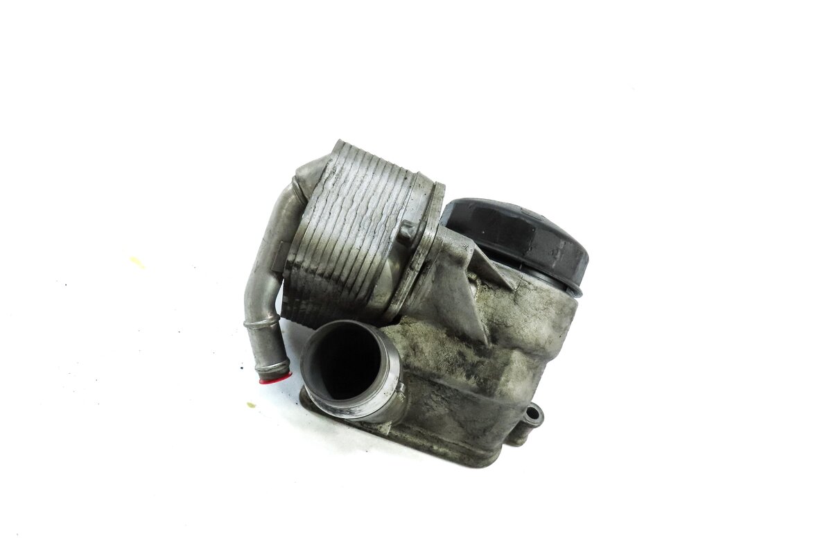 Thumbnail 3: 2016 BMW 428i GRAN COUPE (F36) 2.0L TURBO N26 ENGINE OIL FILTER HOUSING & COOLER