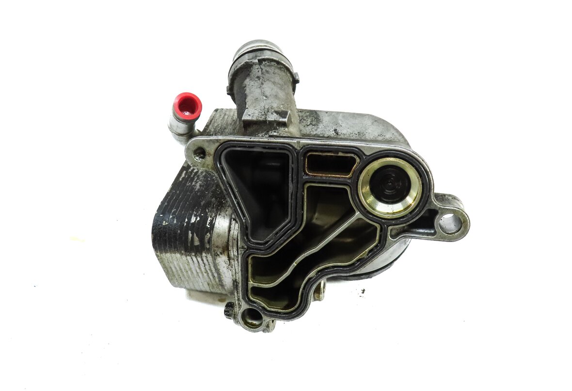 Thumbnail 6: 2016 BMW 428i GRAN COUPE (F36) 2.0L TURBO N26 ENGINE OIL FILTER HOUSING & COOLER