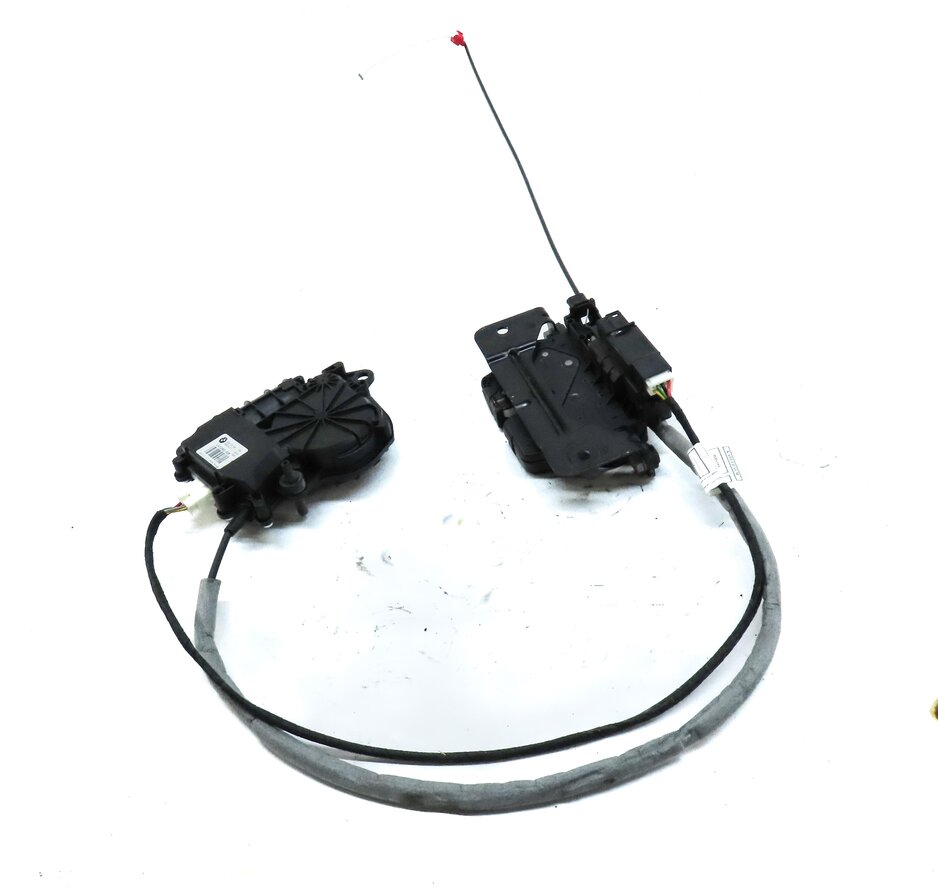 Thumbnail 2: 2016 BMW 428i GRAN COUPE (F36) REAR HATCH TRUNK LOCK LATCH w/ SOFT CLOSE MOTOR