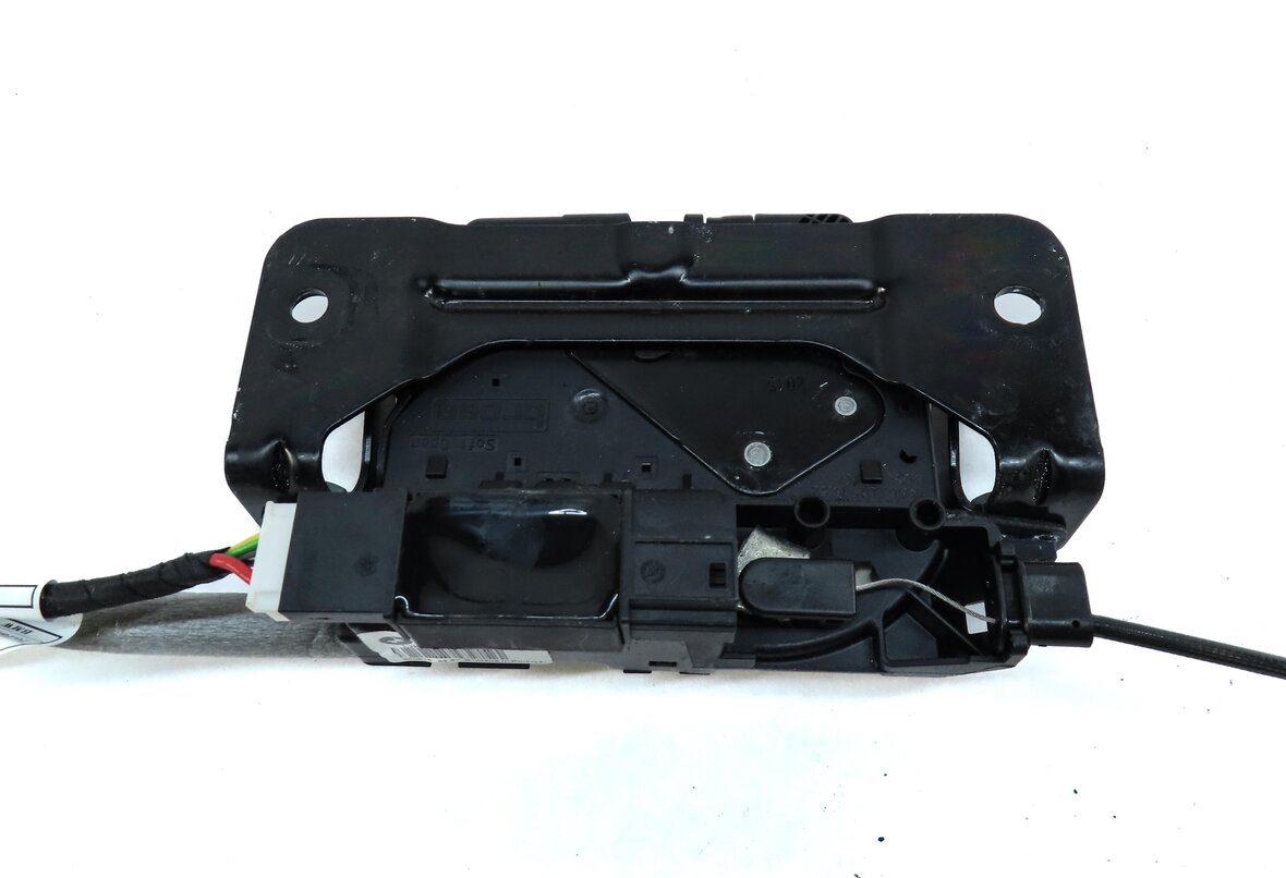 Thumbnail 9: 2016 BMW 428i GRAN COUPE (F36) REAR HATCH TRUNK LOCK LATCH w/ SOFT CLOSE MOTOR