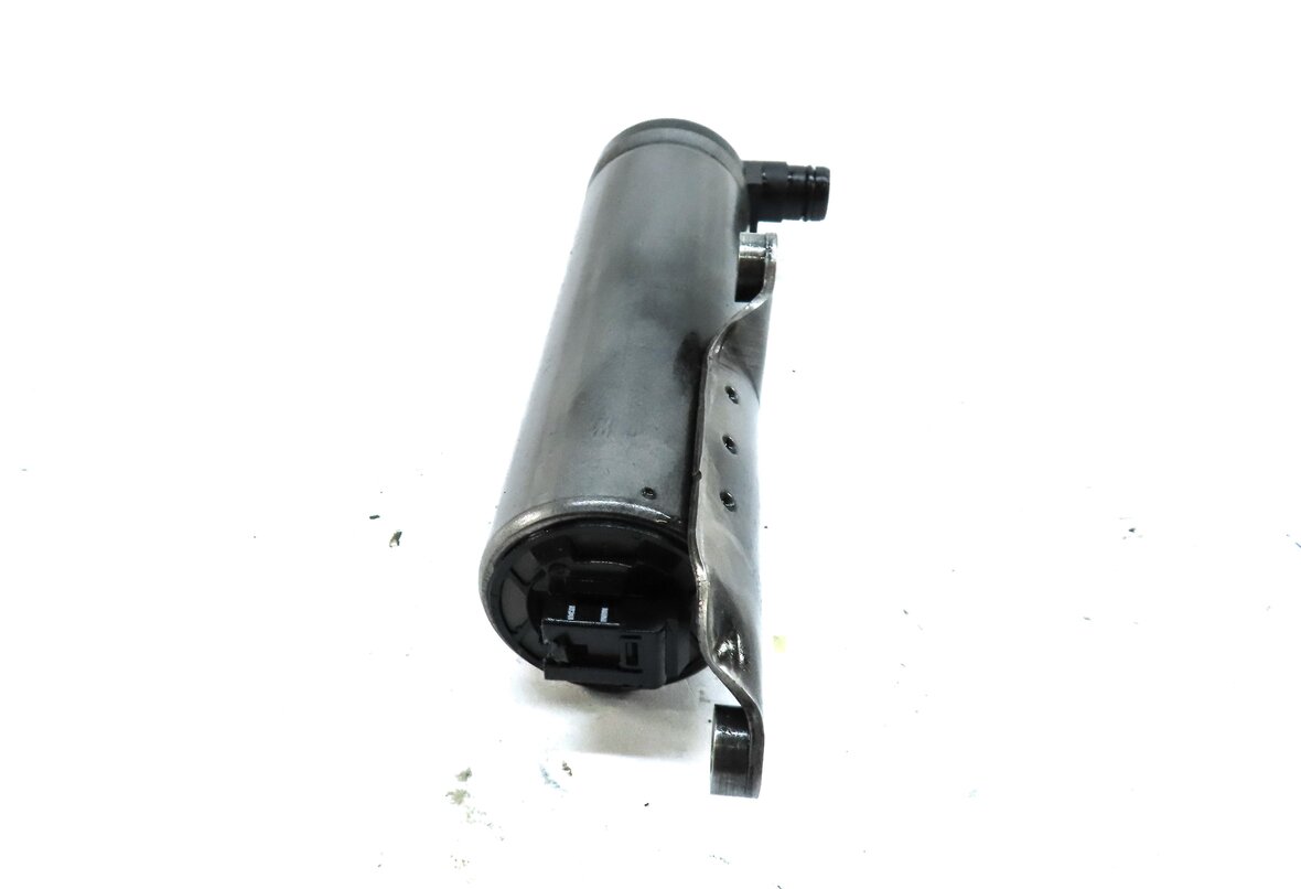 Thumbnail 6: 2016 BMW 428i GRAN COUPE (F36) 2.0L TURBO AUTO TRANMISSION HYDRAULIC PUMP