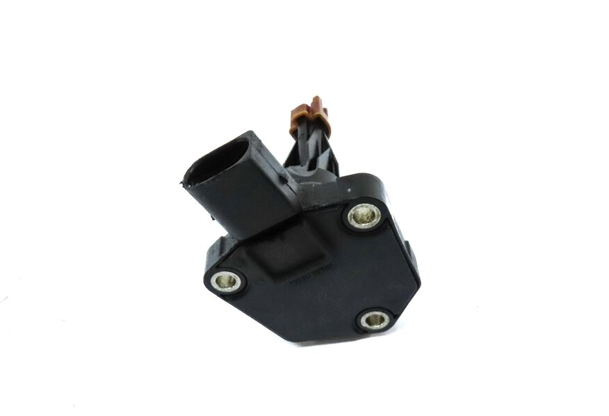 Thumbnail 3: 2016 BMW 428i GRAN COUPE (F36) 2.0L TURBO N26 ENGINE OIL LEVEL SENSOR 8608779