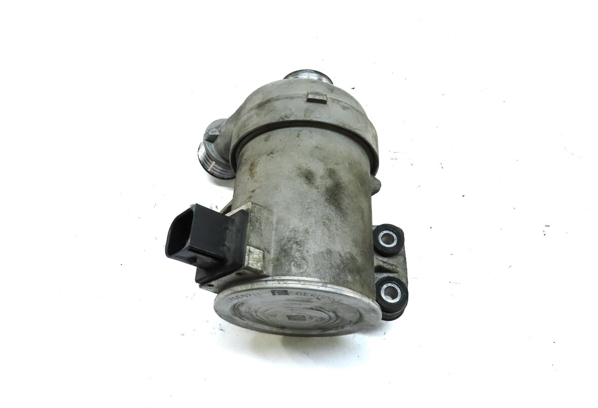 Thumbnail 6: 12-18 328i 428i 528i X3 X5 Z4 (F30 F32 F10 E84 F15 F25) 2.0L ELECTRIC WATER PUMP