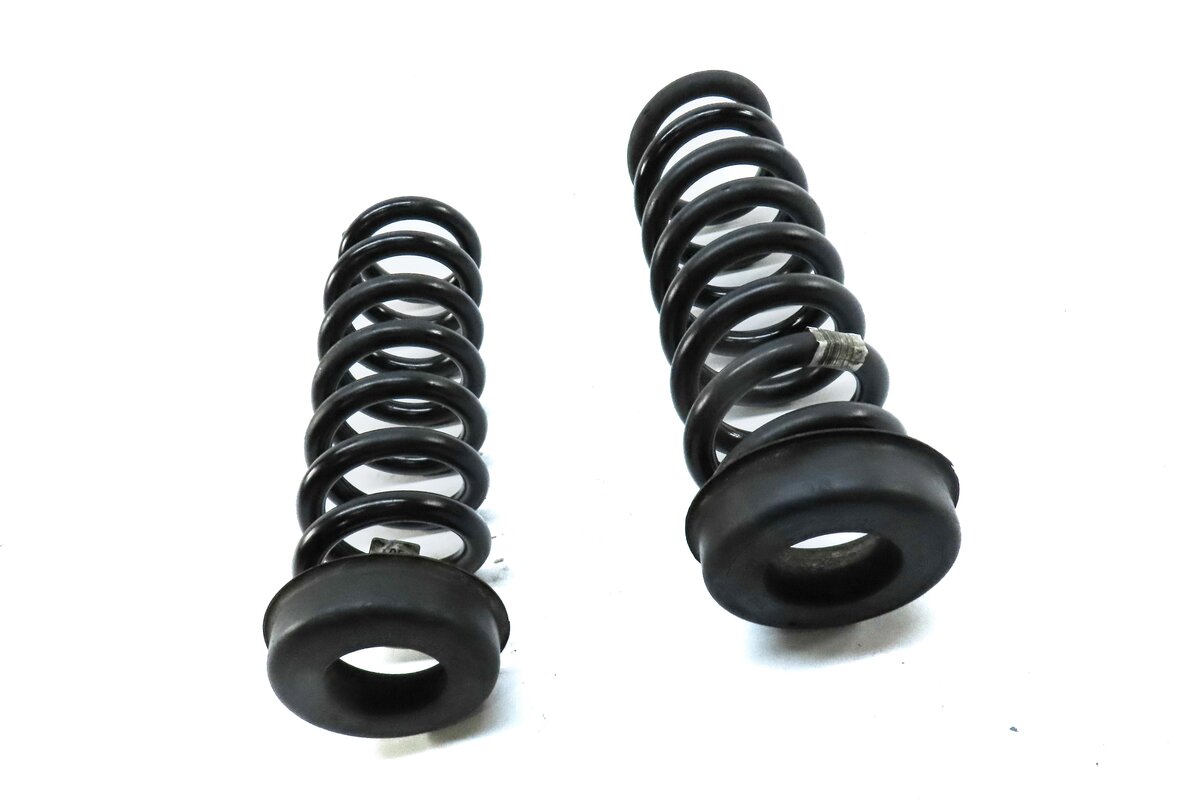 Thumbnail 3: 15-16 BMW 4 (F32) RWD REAR LEFT & RIGHT STANDARD SUSPENSION COIL SPRING SET 2