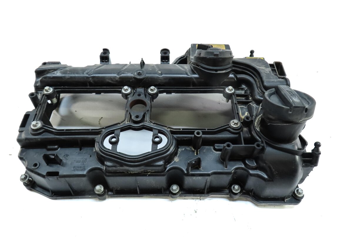 Thumbnail 5: 2012-2016 BMW 328i 328iGT 428i (F30 F32) 2.0L TURBO N26 SULEV ENGINE VALVE COVER