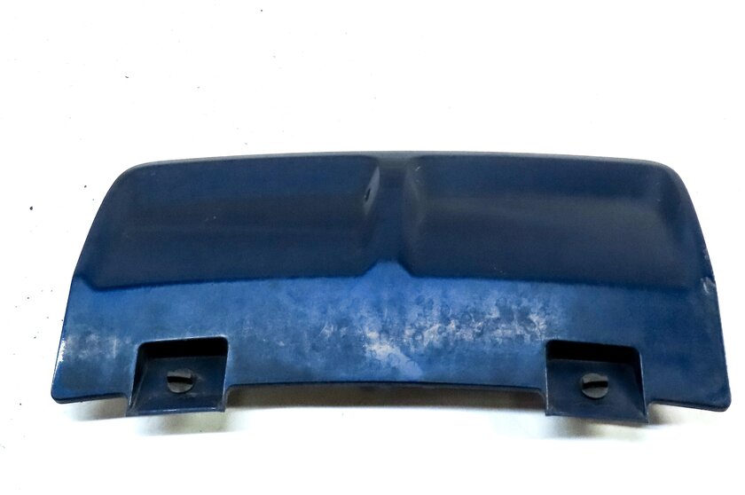 Thumbnail 4: 2014 AUDI Q5 (B8 8R) REAR BUMPER TOW HITCH COVER TRIM PANEL (SCUBA BLUE)