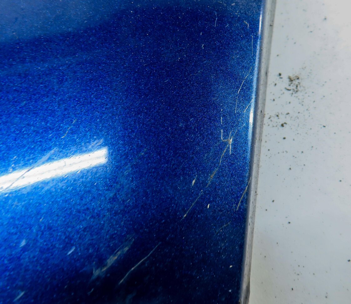 Thumbnail 4: 2014 AUDI Q5 (B8 8R) FRONT RIGHT LOWER FENDER MOULDING TRIM (SCUBA BLUE)
