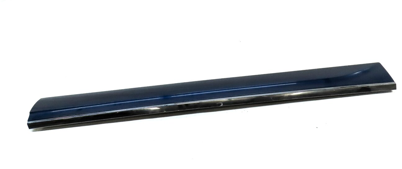 Thumbnail 2: 2014 AUDI Q5 (B8 8R) FRONT LEFT LOWER DOOR MOULDING TRIM (SCUBA BLUE METALLIC)