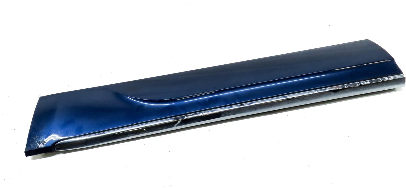 Thumbnail 3: 2014 AUDI Q5 (B8 8R) REAR LEFT LOWER DOOR MOULDING TRIM (SCUBA BLUE METALLIC)