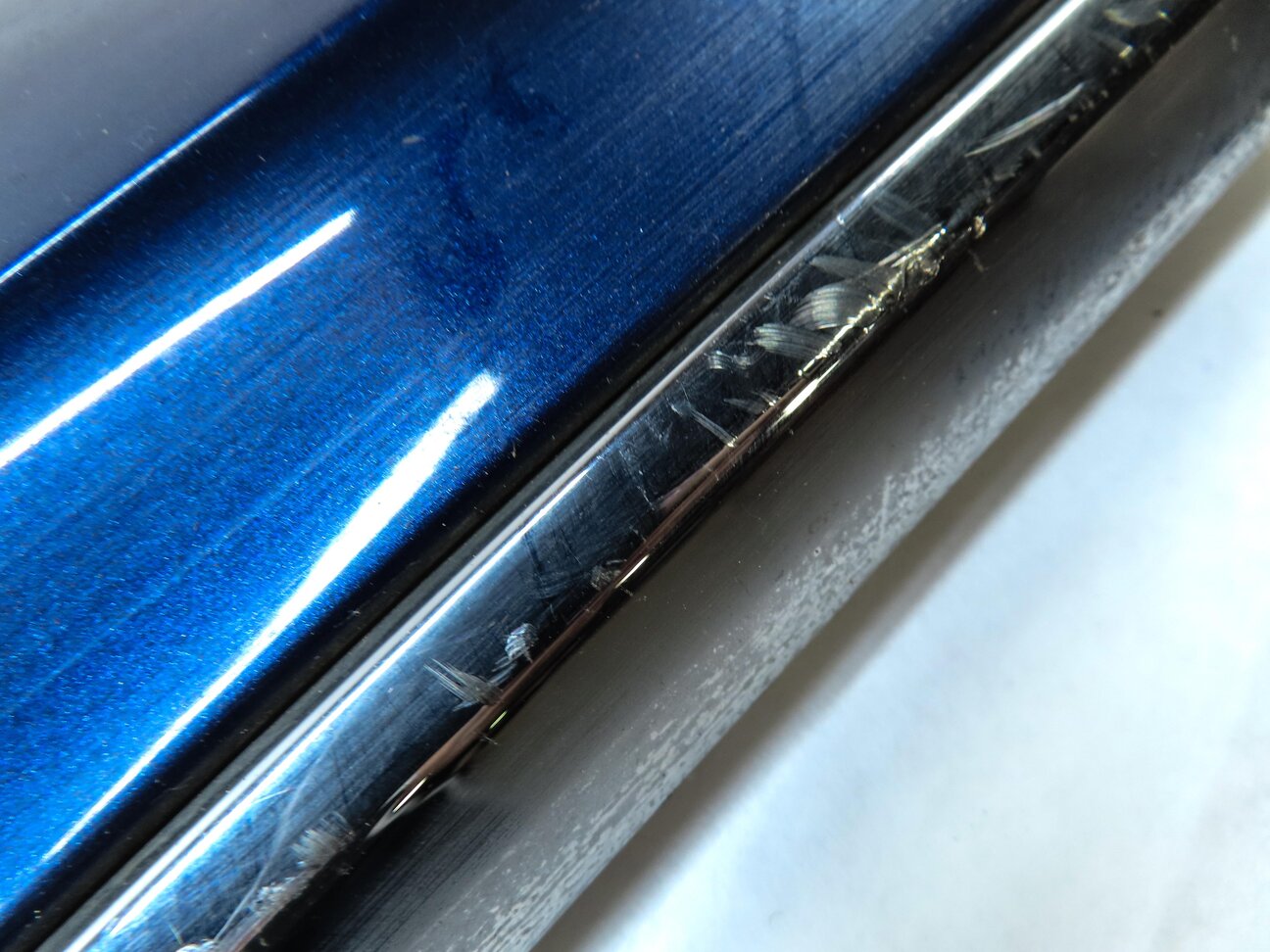Thumbnail 9: 2014 AUDI Q5 (B8 8R) REAR LEFT LOWER DOOR MOULDING TRIM (SCUBA BLUE METALLIC)