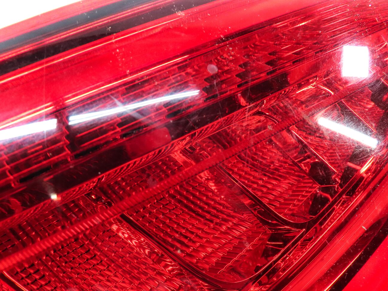 Thumbnail 7: 2013-2017 AUDI Q5 SQ5 (B8 8R) LEFT DRIVER REAR TAILLIGHT BRAKE LIGHT LAMP (LED)