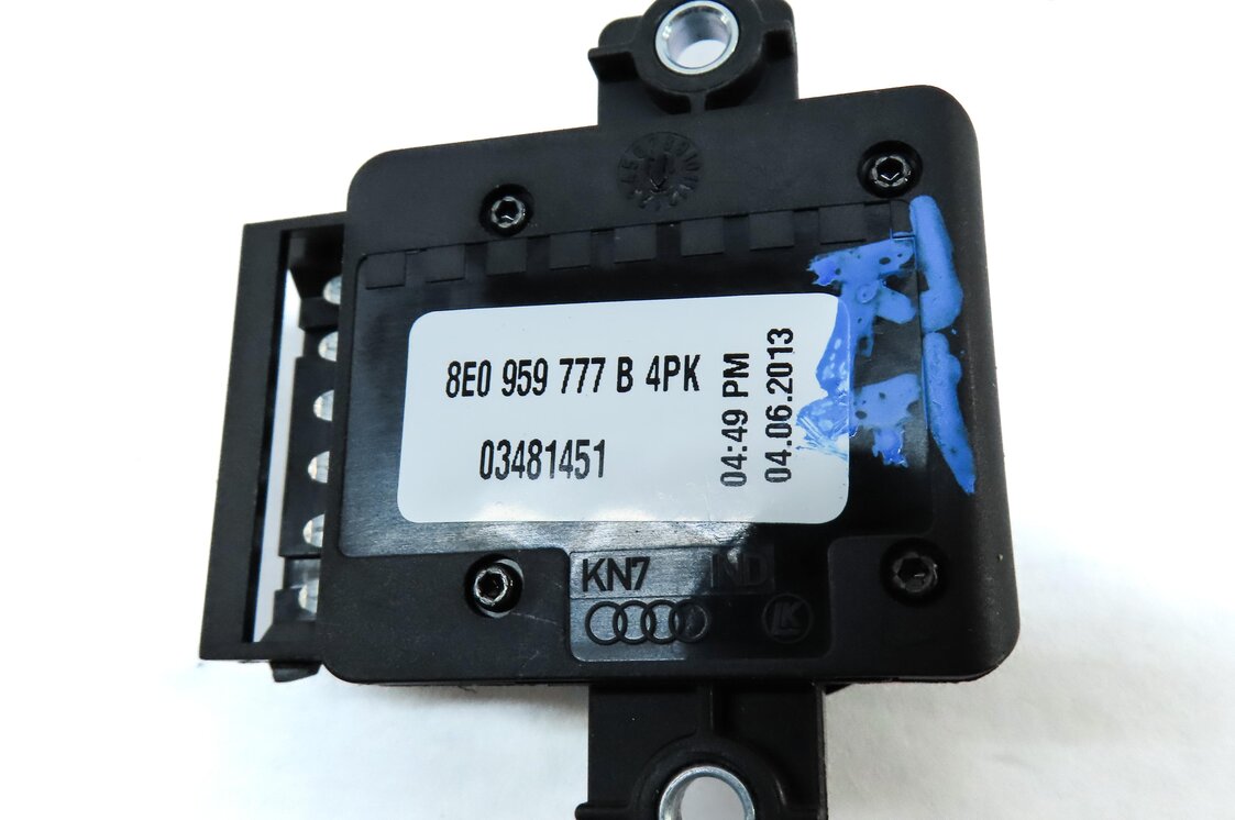 Thumbnail 6: 2014 AUDI Q5 (B8 8R) FRONT RIGHT PASSENGER SEAT ADJUST SWITCH w/ LUMBAR (BLACK)