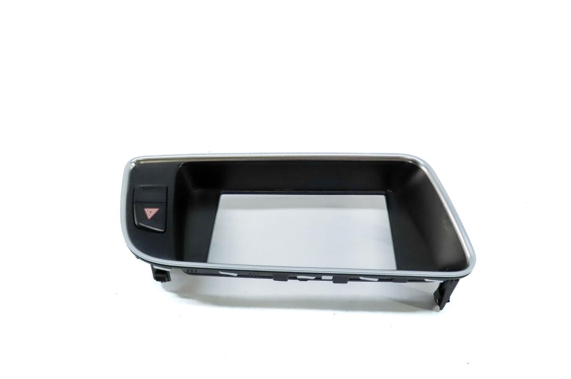 Thumbnail 4: 2014 AUDI Q5 (B8 8R) FRONT DASH NAVIGATION DISPLAY SCREEN TRIM PANEL w/ HAZARD
