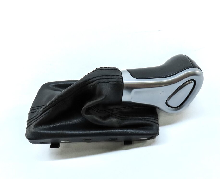 Thumbnail 2: 2014 AUDI Q5 (B8 8R) SHIFTER KNOB w/ SHIFT BOOT (BLACK & SILVER) 8K1713139B