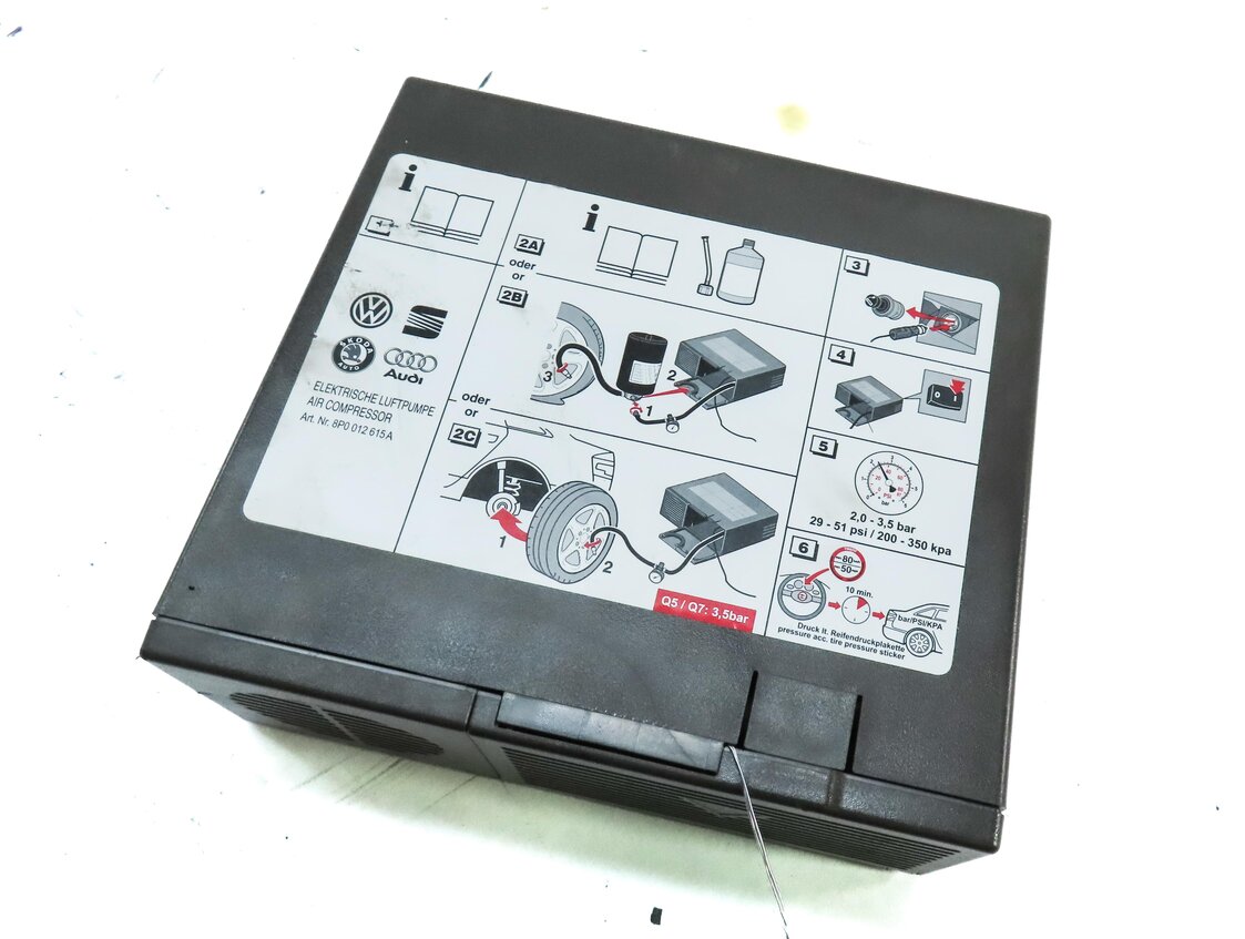 Thumbnail 2: 2014 AUDI Q5 (B8 8R) EMERGENCY ROADSIDE WHEEL TIRE INFLATOR AIR COMPRESSOR