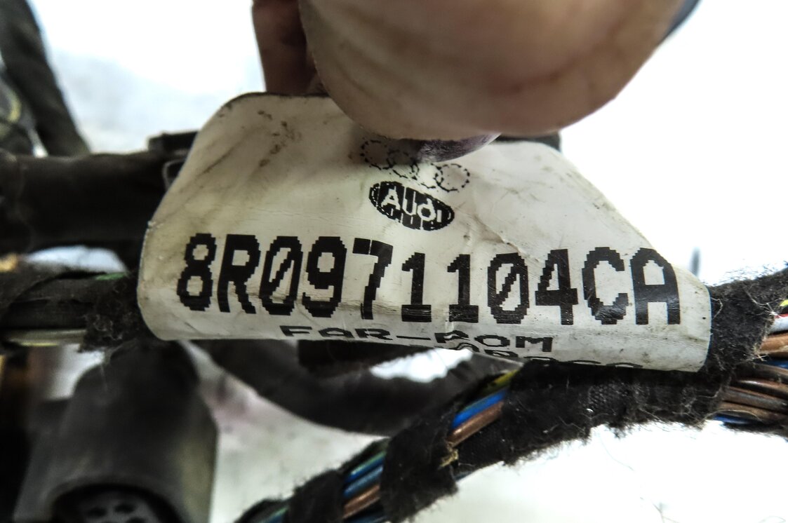 Thumbnail 4: 2014 AUDI Q5 (B8 8R) REAR PARK ASSIST PDC SENSOR SET4 (SCUBA BLUE) w/ HARNESS