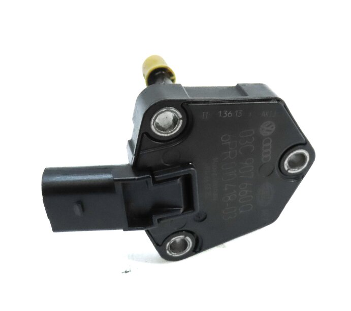 Thumbnail 5: 2014 AUDI Q5 (B8 8R) 3.0L TURBO DIESEL ENGINE (CPNB) OIL LEVEL SENSOR 03C907660Q