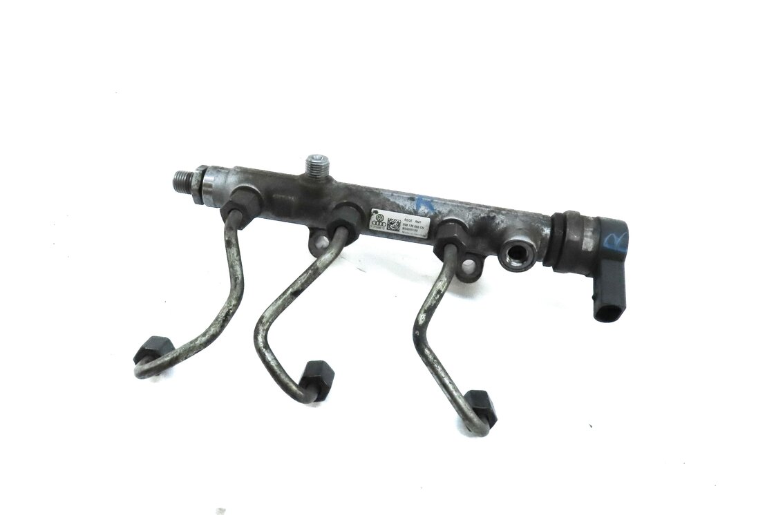 2014 AUDI Q5 (B8 8R) 3.0L TURBO DIESEL ENGINE (CPNB) RIGHT PASSENGER FUEL RAIL