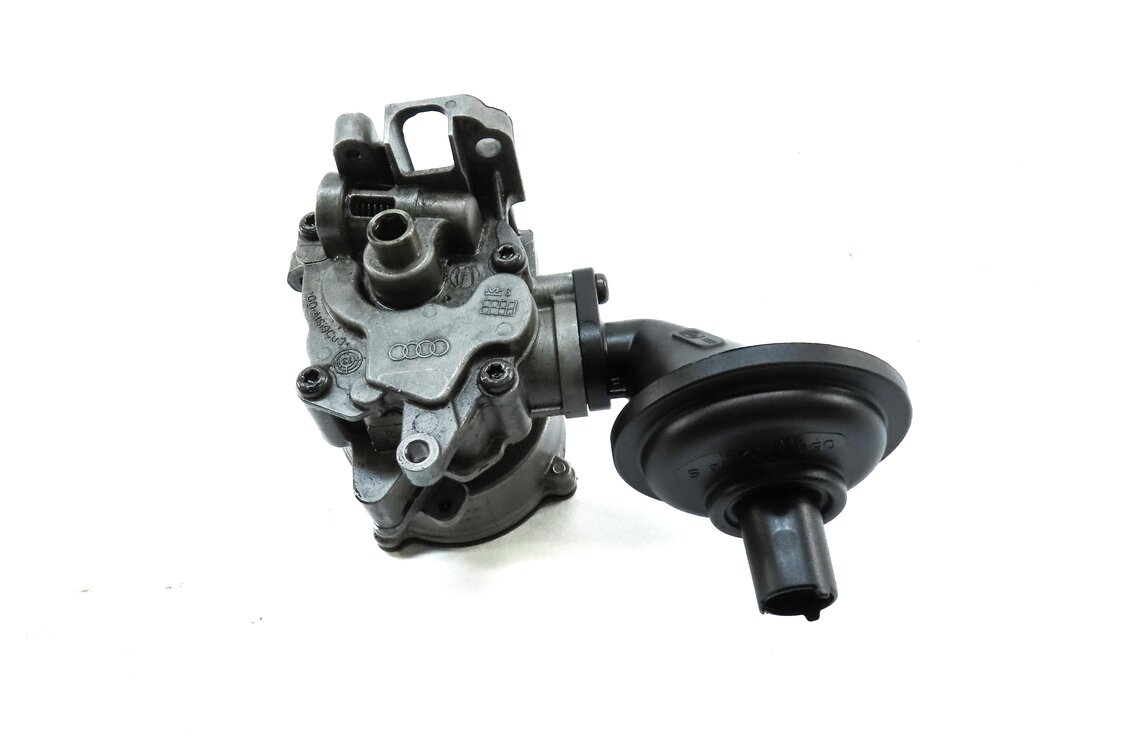 Thumbnail 2: 2014 AUDI Q5 (B8 8R) 3.0L TURBO DIESEL ENGINE (CPNB) OIL PUMP w/ VACUUM PUMP