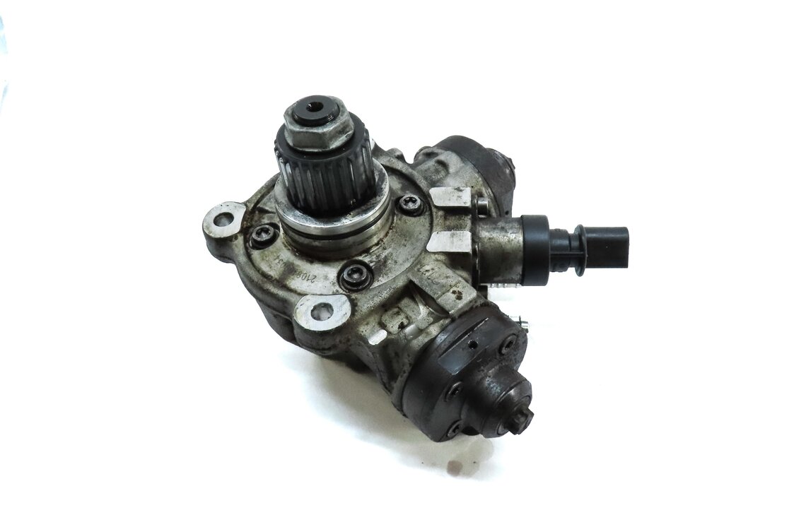 2013-2016 AUDI A6 A7 A8 Q5 Q7 TOUAREG - 3.0L TDI DIESEL HIGH PRESSURE FUEL PUMP