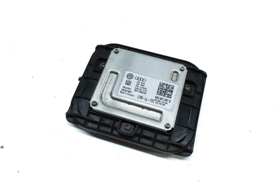 2014 AUDI Q5 (B8 8R) HEADLIGHT HEAD LIGHT LAMP LED MODULE MOUNTED ON ACCESS CAP