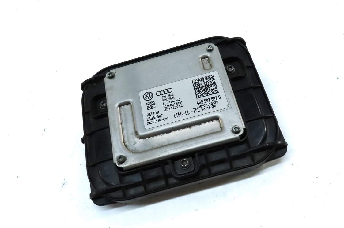 Thumbnail 3: 2014 AUDI Q5 (B8 8R) HEADLIGHT HEAD LIGHT LAMP LED MODULE MOUNTED ON ACCESS CAP
