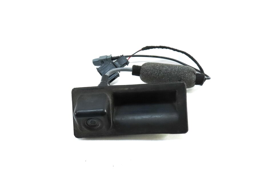 Thumbnail 2: 08-17 AUDI A3 S3 A4 S4 A5 S5 A7 Q5 (B8 8K 8T 8R 8V) REAR TRUNK HANDLE w/ CAMERA