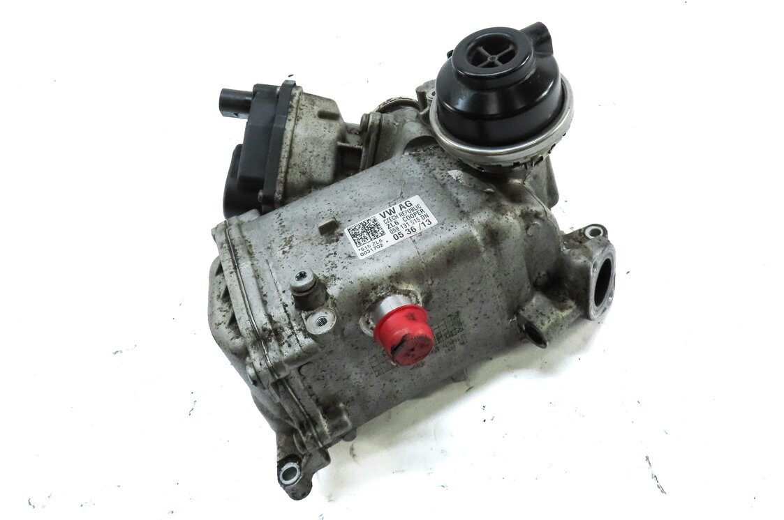 Thumbnail 3: 2014 AUDI Q5 (B8 8R) 3.0L TURBO DIESEL ENGINE (CPNB) EGR COOLER w/ ACTUATOR