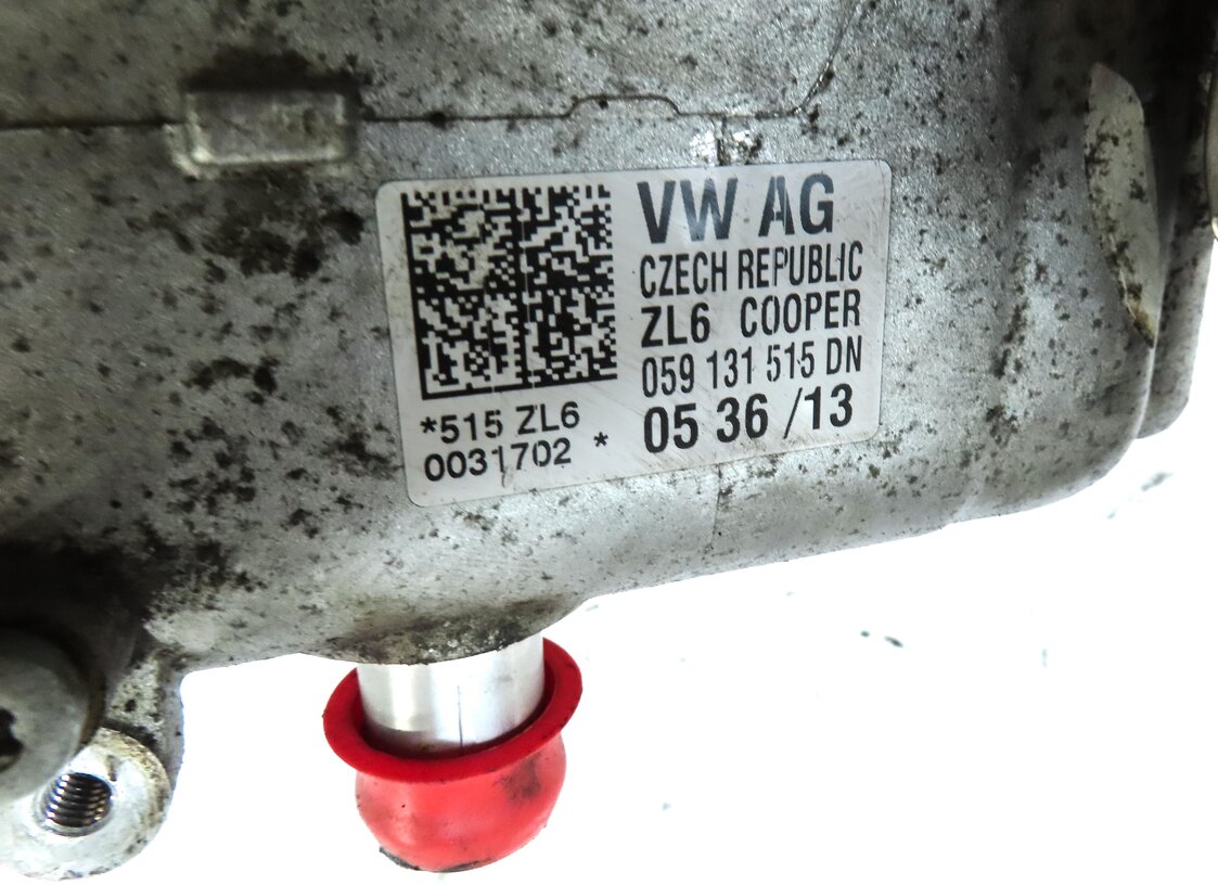 Thumbnail 8: 2014 AUDI Q5 (B8 8R) 3.0L TURBO DIESEL ENGINE (CPNB) EGR COOLER w/ ACTUATOR