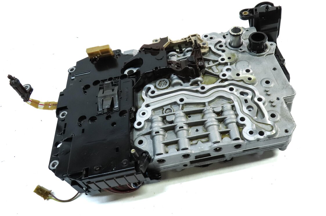 Thumbnail 3: 14-16 AUDI Q5 (B8 8R) 3.0L TDI DIESEL PFJ 8-SPEED AUTO TRANSMISSION VALVE BODY