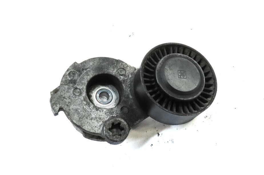 Thumbnail 3: 14-16 AUDI A6 A7 A8 Q5 Q7 VW TOUAREG B8 8R C7 3.0L DIESEL BELT TENSIONER PULLEY