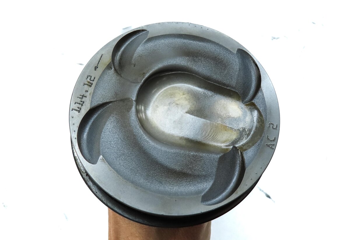 Thumbnail 6: 2013 LAND RANGE ROVER EVOQUE L538 2.0L TURBO ENGINE PISTON & CONNECTING ROD SET4