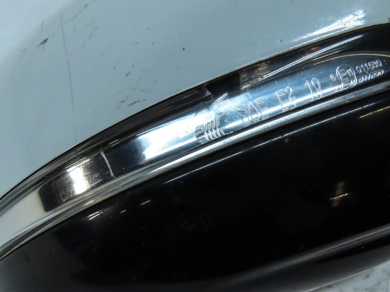 Thumbnail 9: 12-13 RANGE ROVER EVOQUE RIGHT DOOR MIRROR P-FOLD HEATED MEMORY CAMERA (WHITE)