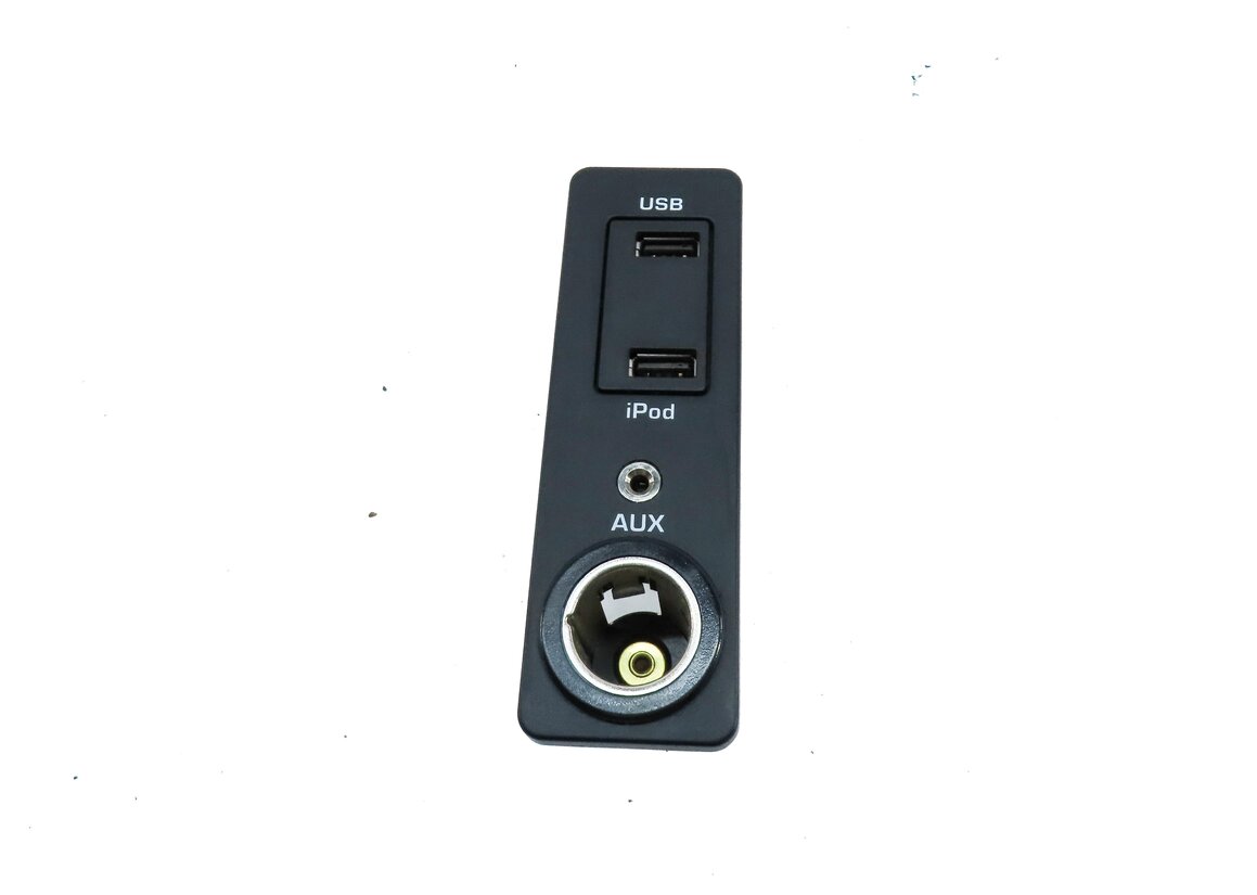 Thumbnail 2: 2013 LAND RANGE ROVER EVOQUE (L538) AUXILIARY USB IPOD AUX PLUG INPUT JACK PANEL