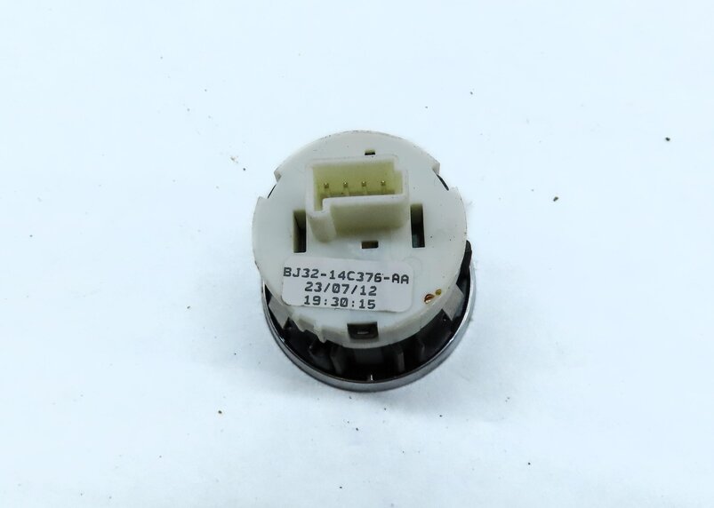 Thumbnail 4: 12-19 RANGE ROVER EVOQUE (L538) IGNITION SWITCH ENGINE START STOP SWITCH BUTTON