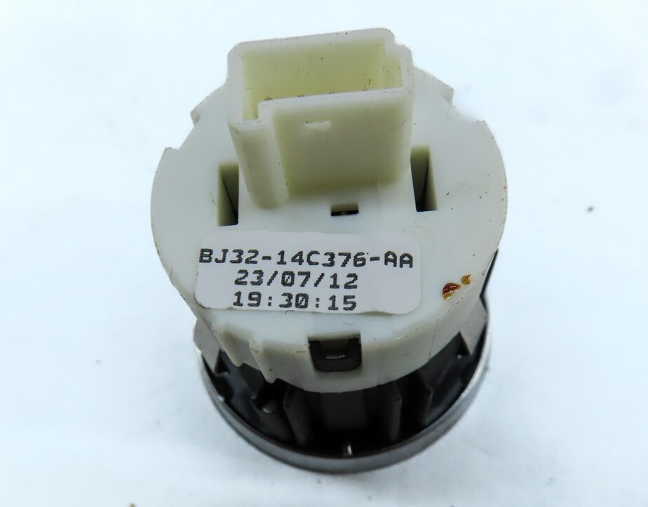 Thumbnail 5: 12-19 RANGE ROVER EVOQUE (L538) IGNITION SWITCH ENGINE START STOP SWITCH BUTTON